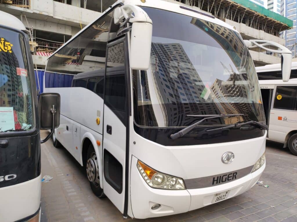 dubai-toyas-island-transfer-bus