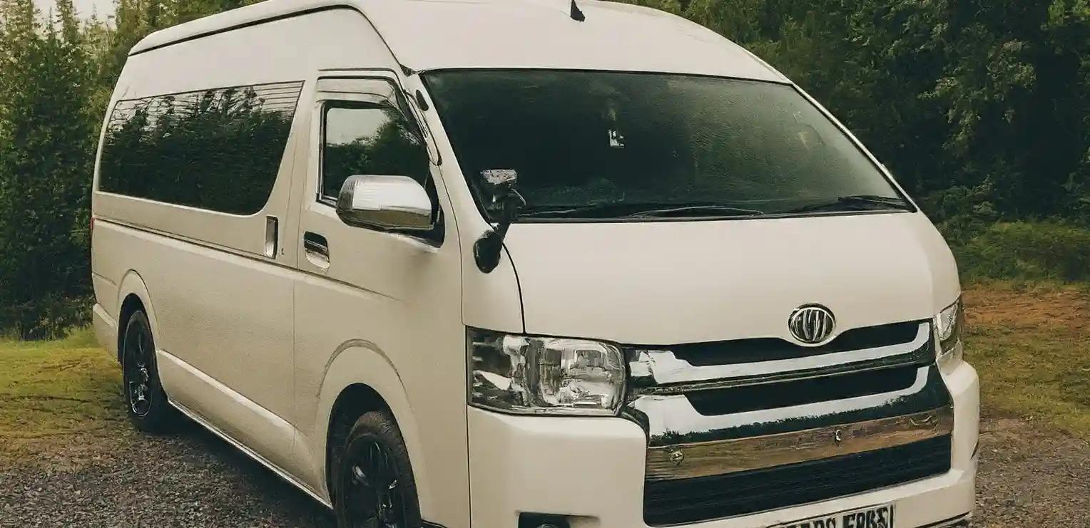 13-passengers-van-rental