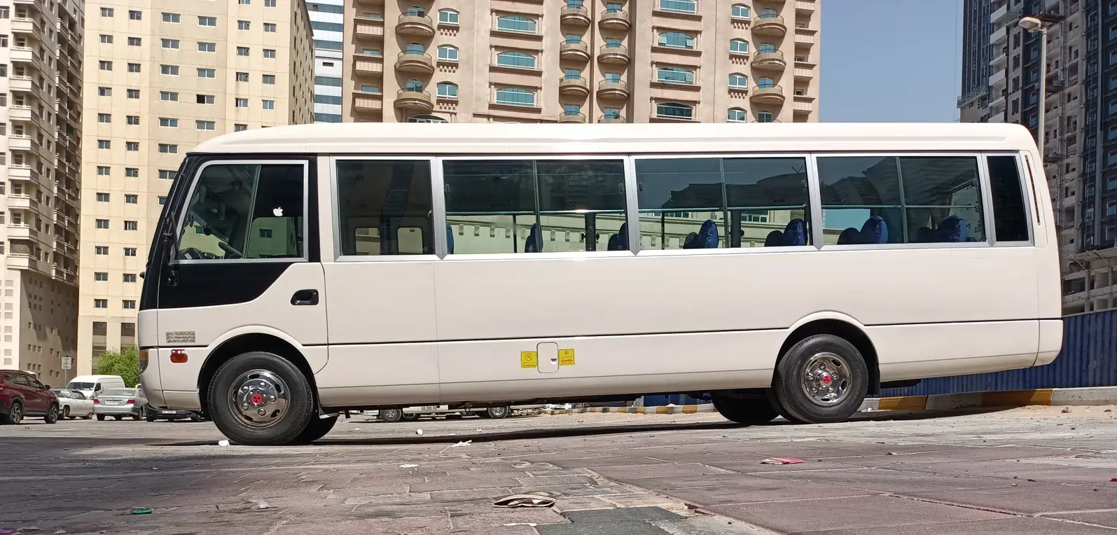 How Much is a Mini Bus Rentals Cost in Dubai 1 Minibus Rental in Dubai