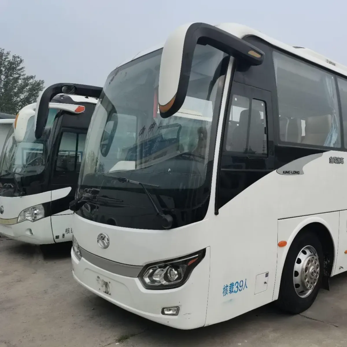 35 seater bus with driver dubai