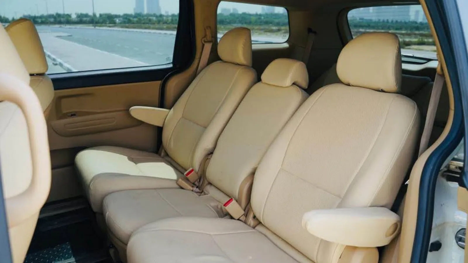 8 seater car dubai interior