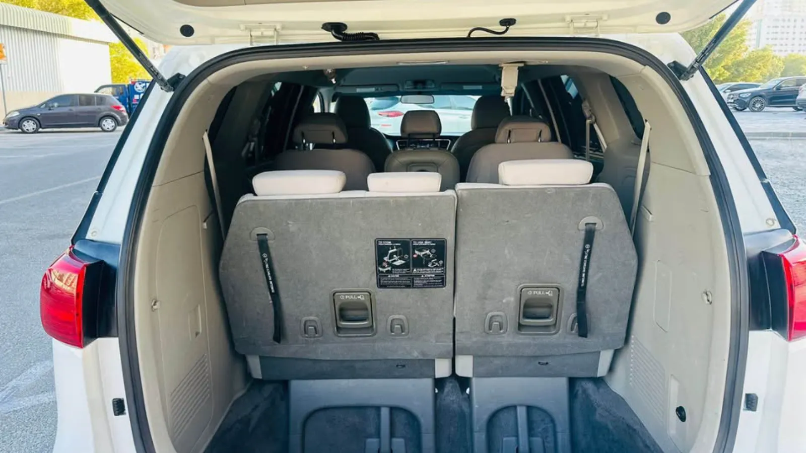 8 seater car luggage